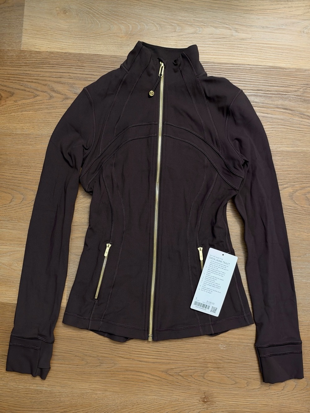 Lululemon Define Jacket NWT size 4